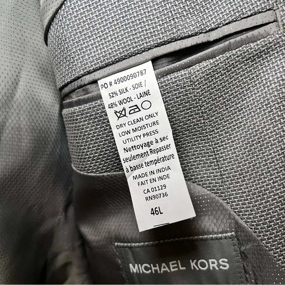 MICHAEL Kors Silk Wool Blazer Sportcoat 46L Gray 3 Button‎ Corporate Office